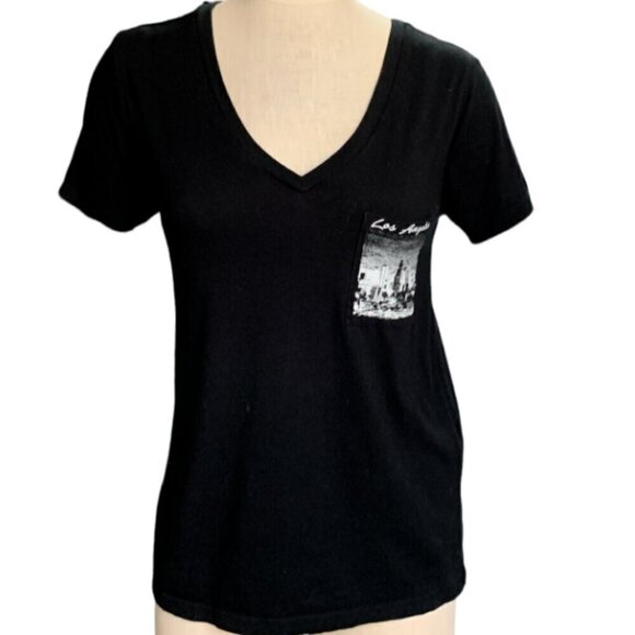Forever 21 Womens V-Neck Pocket Graphic Tee Los Angeles Sz M Black #40C - Picture 2 of 8